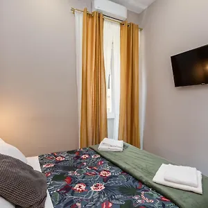 https://empire-suites.it-romehotels.com